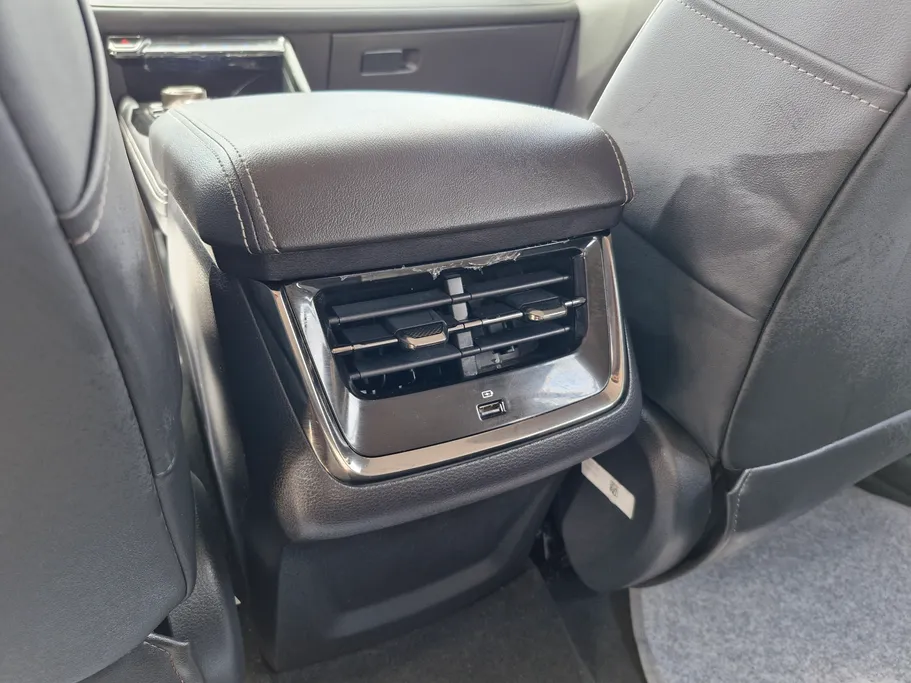 فورد تريتوري امبيانتي 2025 