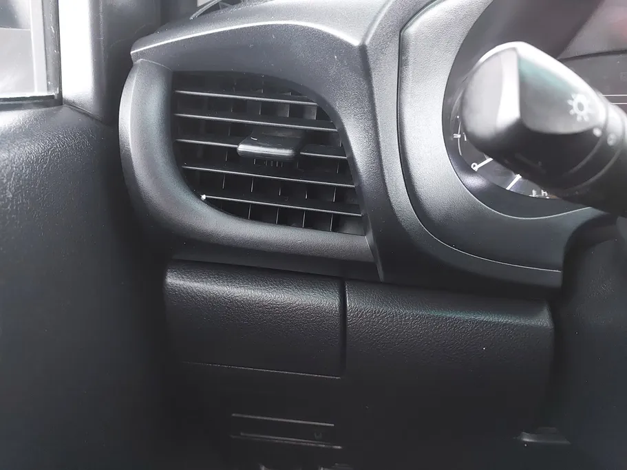 2022 Toyota Hilux DC 4x2 Diesel 