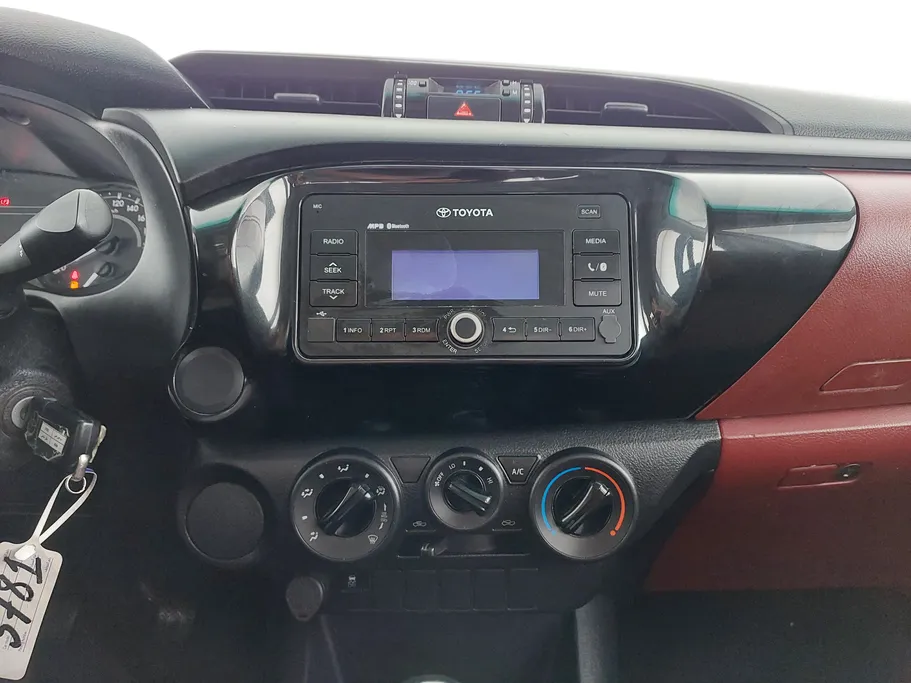 2022 Toyota Hilux DC 4x2 Diesel 