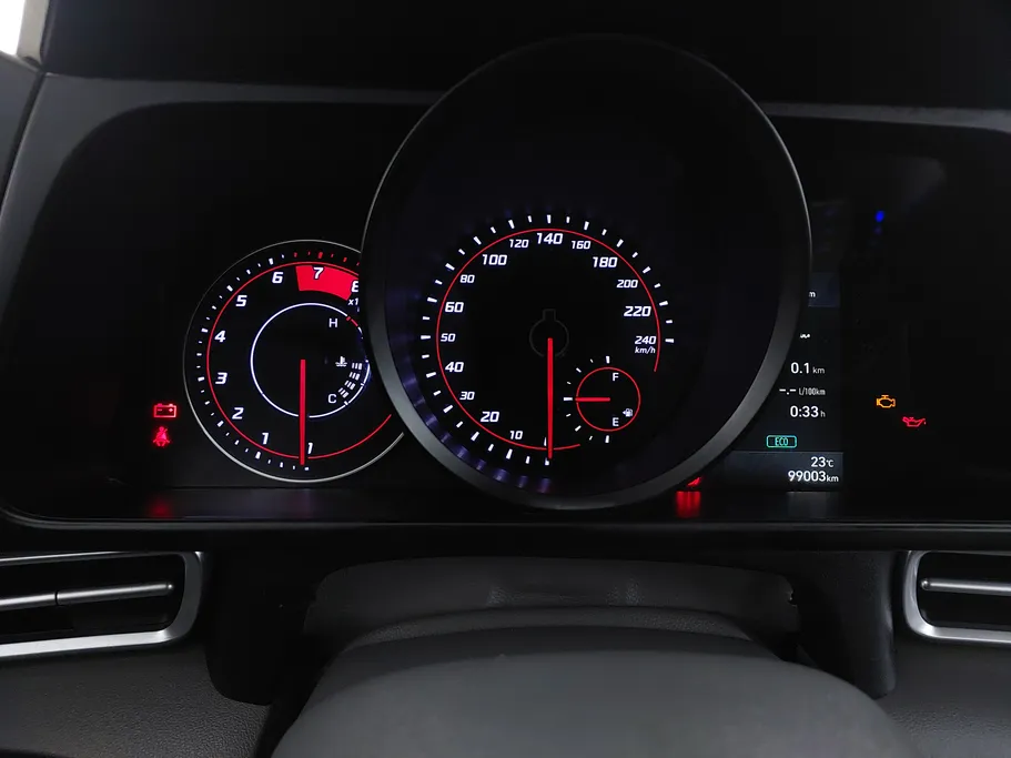 2023 Hyundai Elantra Smart 