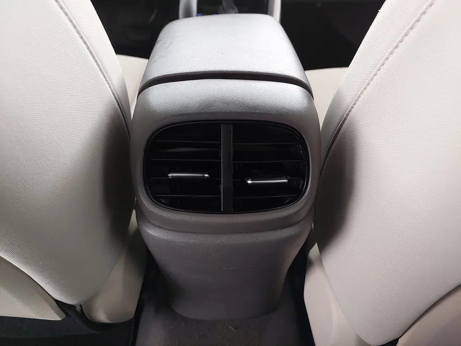 2023 Hyundai Elantra Smart 