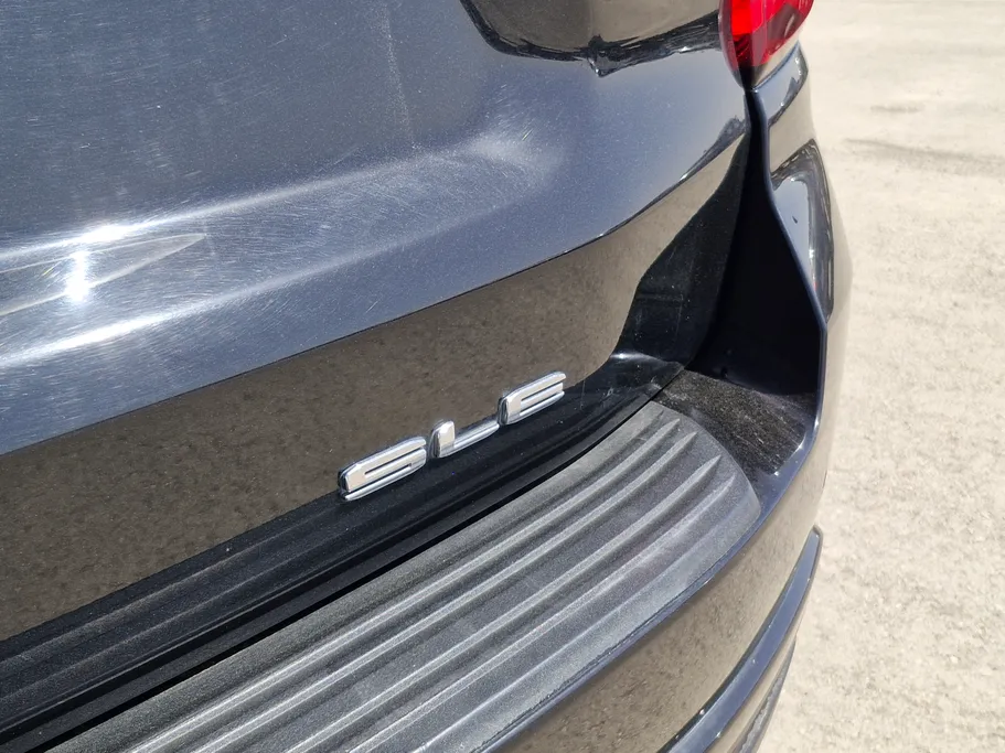 جي إم سي  يوكن SLE 2022 