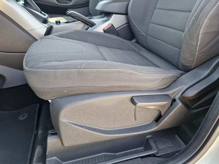 فورد اسكيب اس اى 2016 