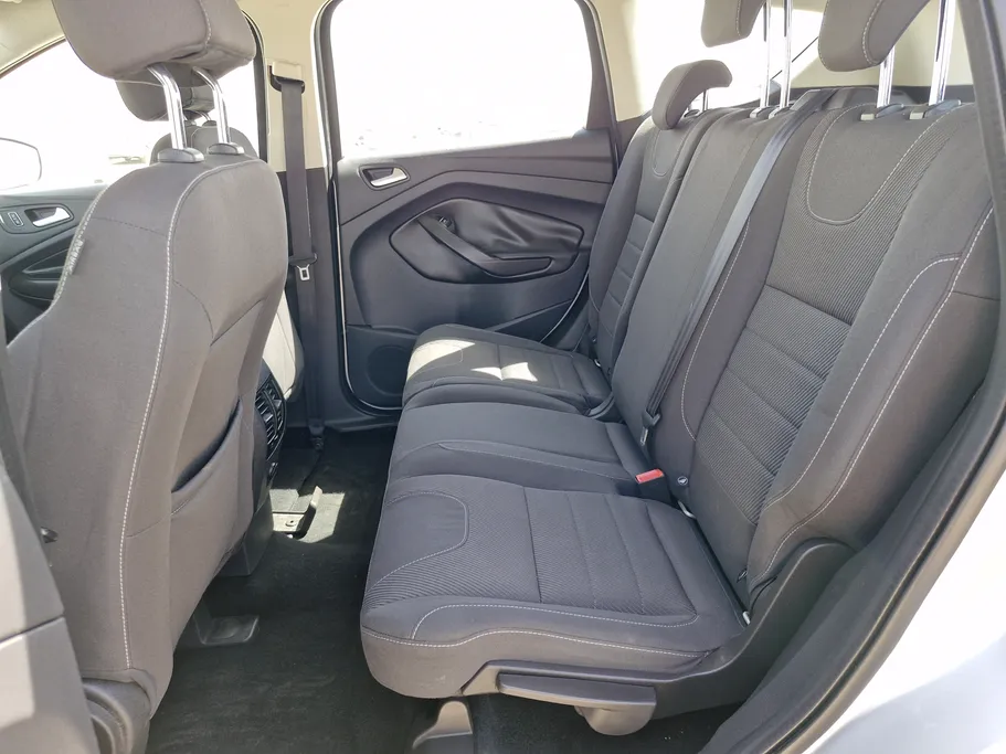 فورد اسكيب اس اى 2016 