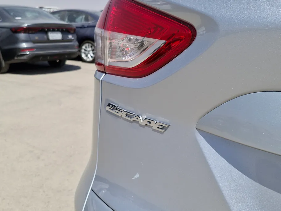 فورد اسكيب اس اى 2016 