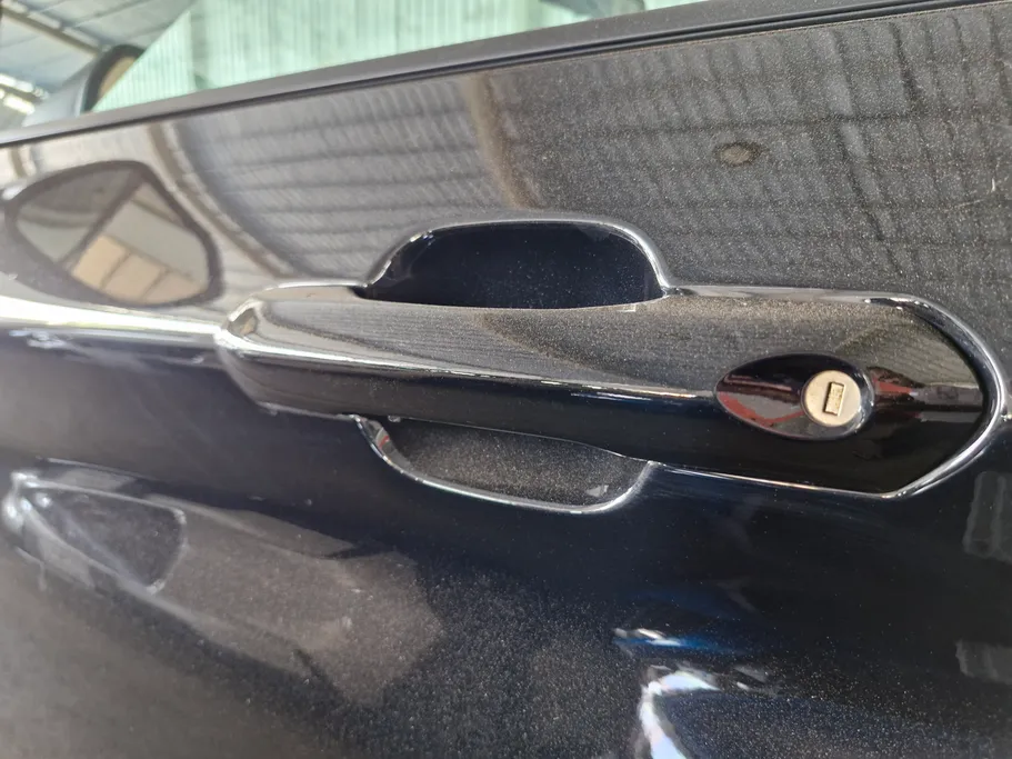 2025 Ford Explorer Active 200A 