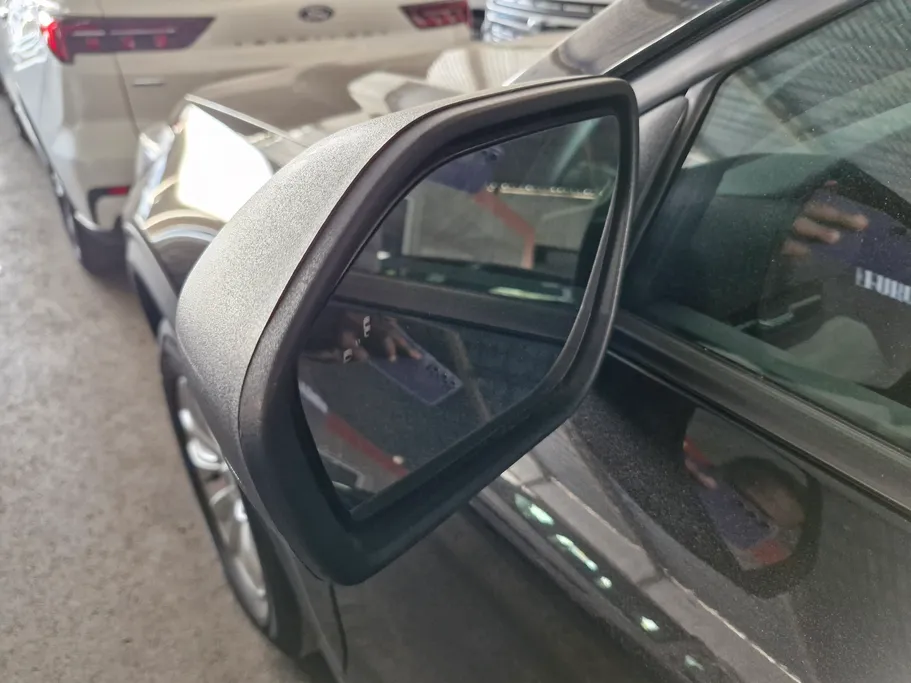 2025 Ford Explorer Active 200A 