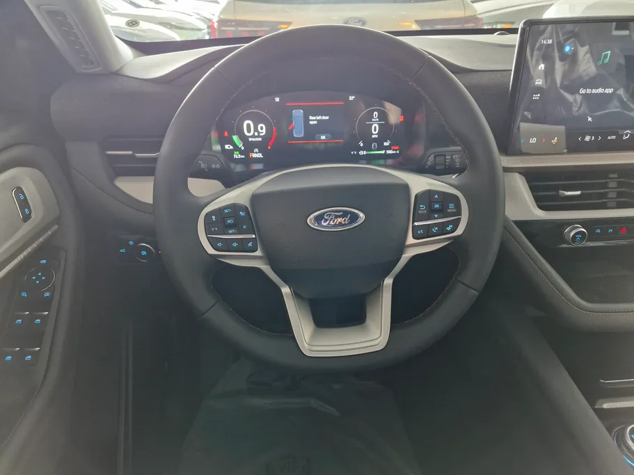 2025 Ford Explorer Active 200A 