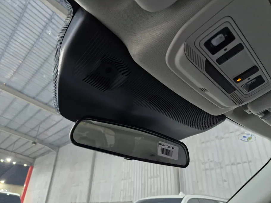 2025 Ford Explorer Active 200A 