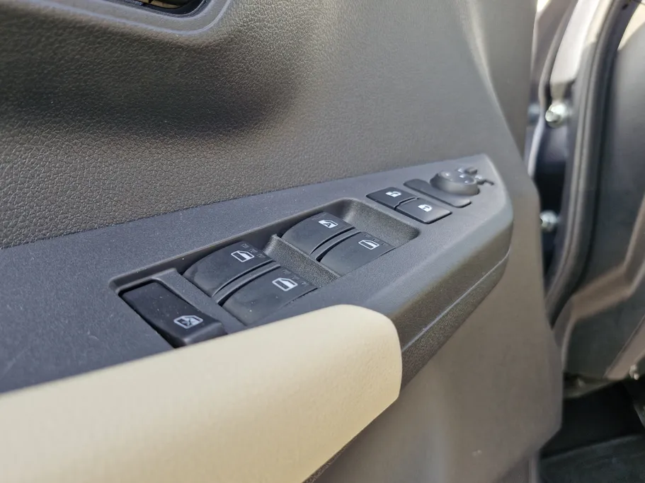 تويوتا يارس Y Plus 2024 