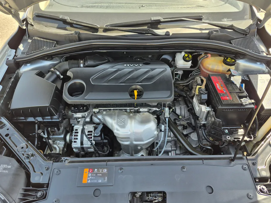 ام جي 5 LUX 2023 