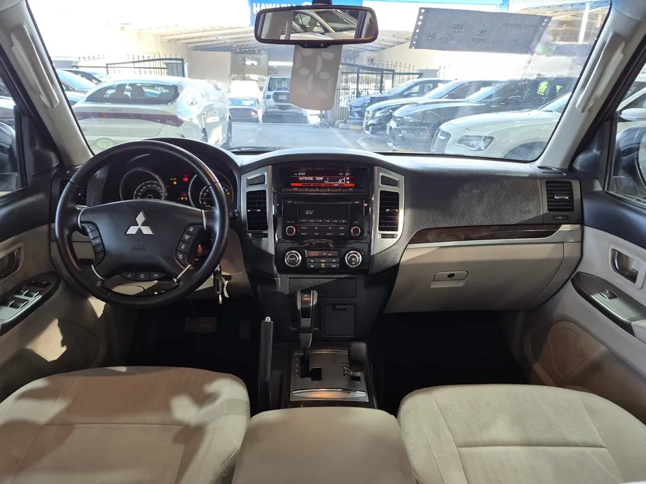 2022 Mitsubishi Pajero GLS 5Doors 