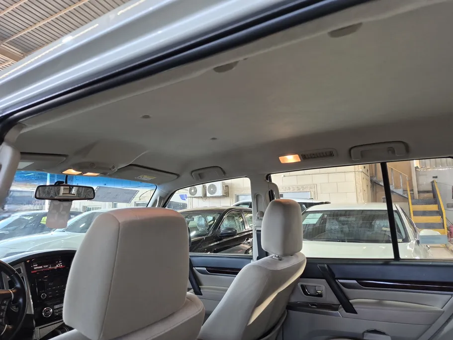 2022 Mitsubishi Pajero GLS 5Doors 