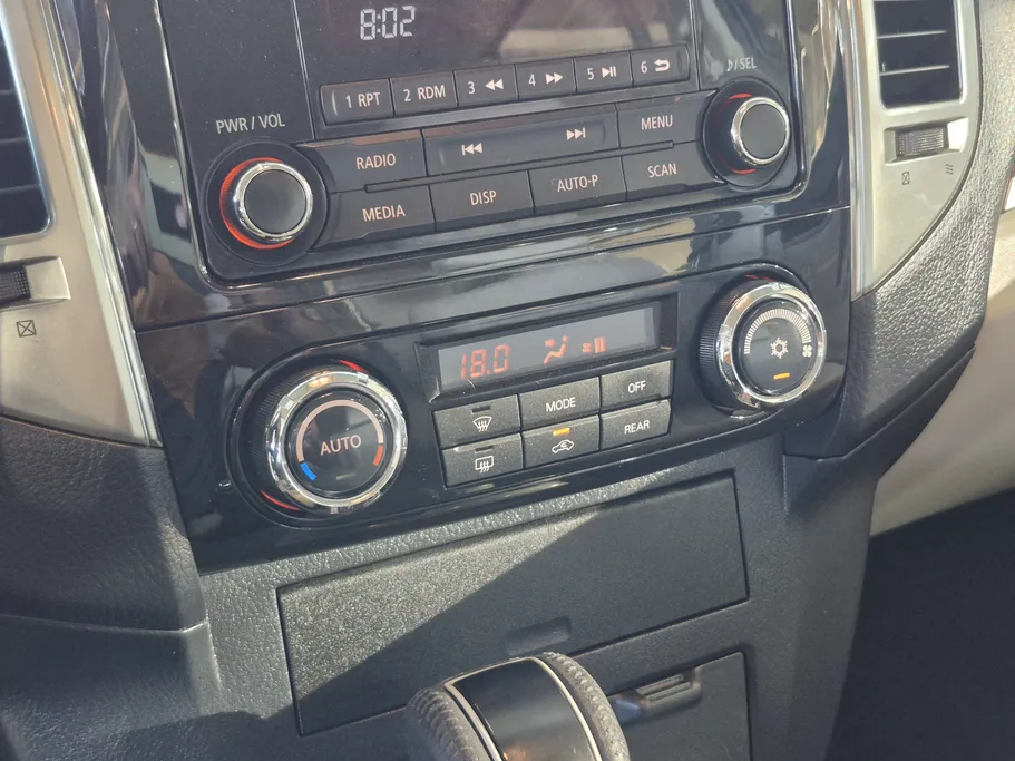 2022 Mitsubishi Pajero GLS 5Doors 