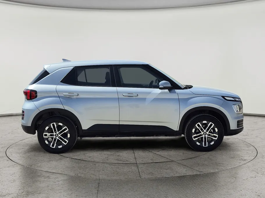 2024 Hyundai Venue Smart 