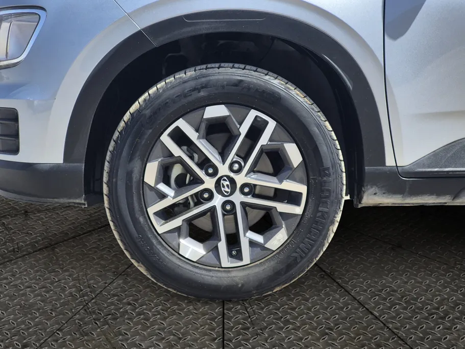 2024 Hyundai Venue Smart 