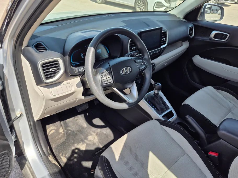 2024 Hyundai Venue Smart 