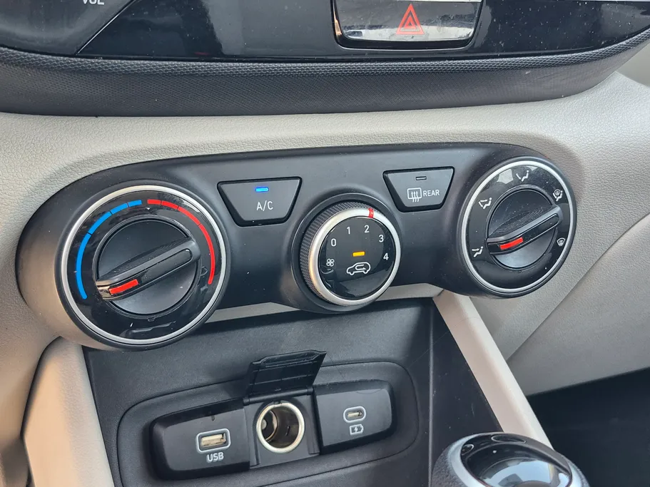 2024 Hyundai Venue Smart 