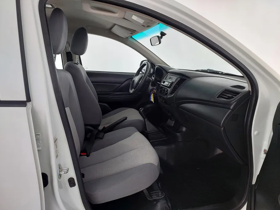 ميتسوبيشي L200 DC 4x2 Diesel 2021 