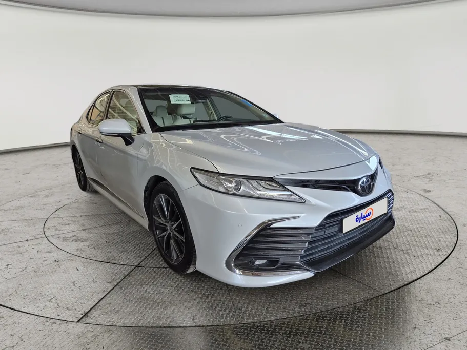 تويوتا كامري Limited 2022 