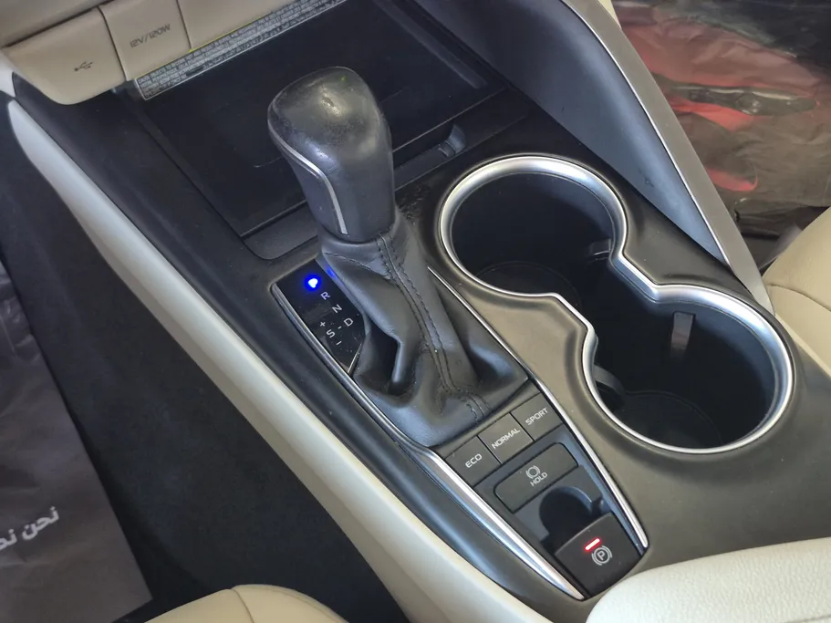 تويوتا كامري Limited 2022 