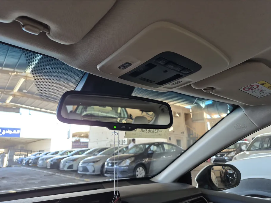 تويوتا كامري Limited 2022 