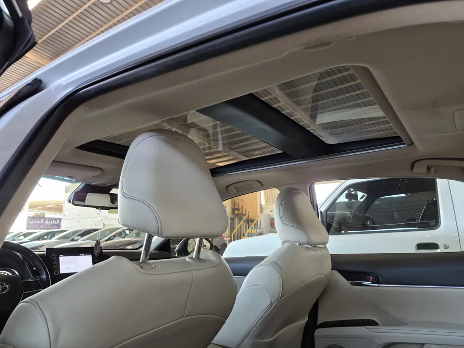 تويوتا كامري Limited 2022 