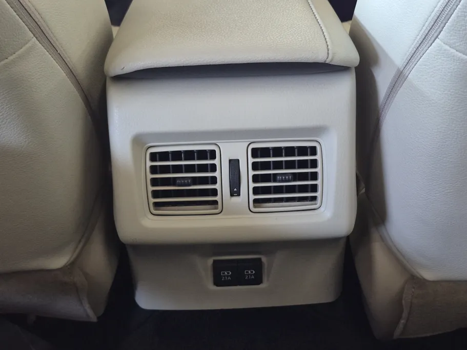 تويوتا كامري Limited 2022 