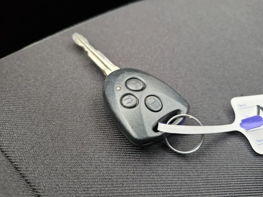 تويوتا يارس Y 2023 