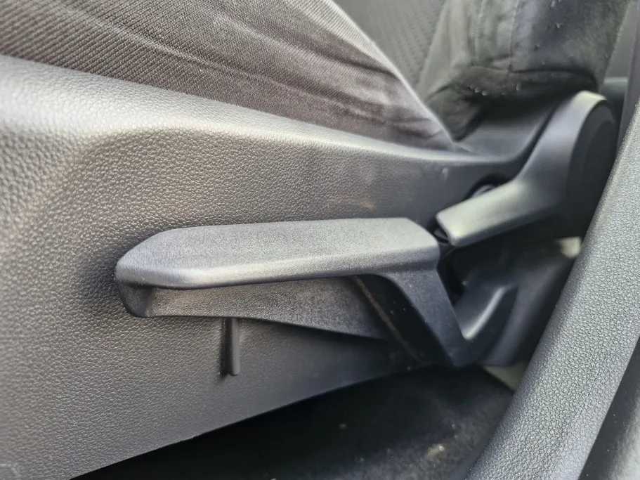 تويوتا يارس Y 2023 