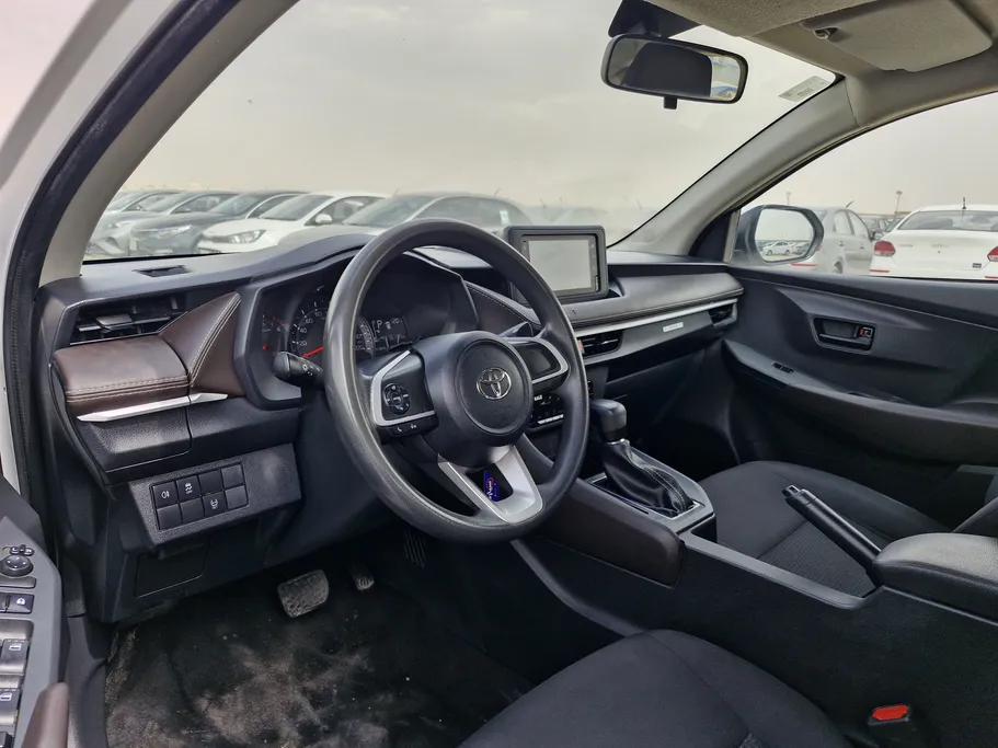 تويوتا يارس Y 2023 