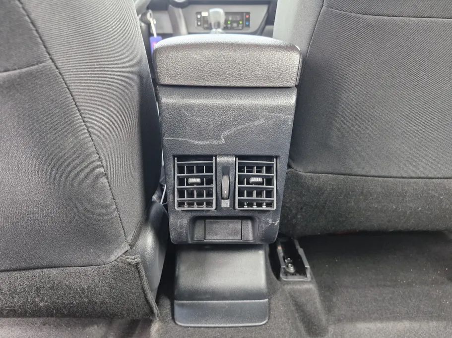 تويوتا يارس Y 2023 