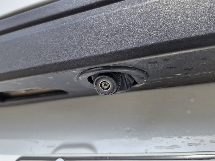 تويوتا يارس Y 2023 