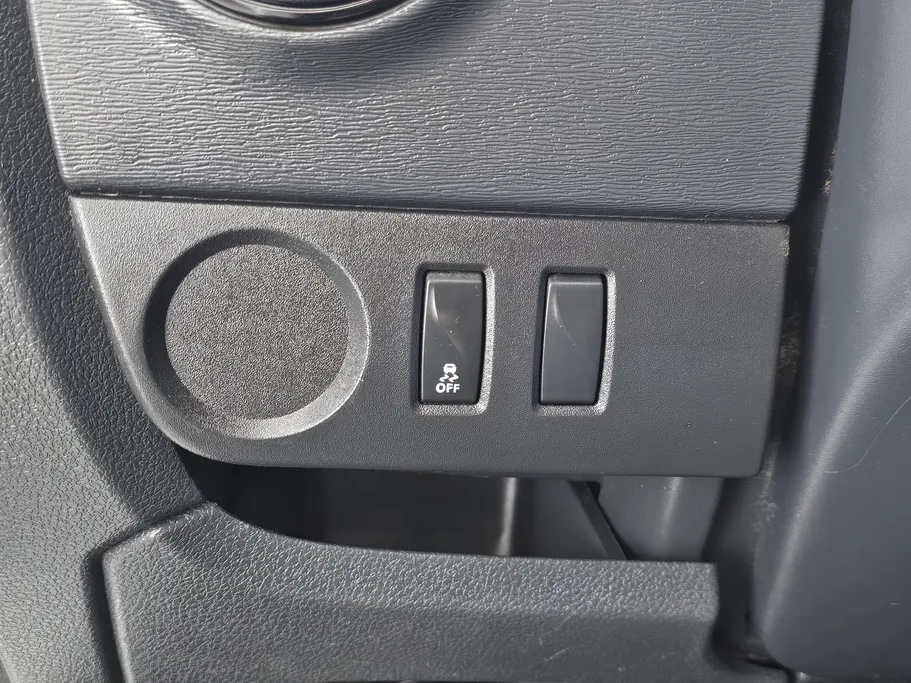 2021 Renault Docker Van بضاعة 