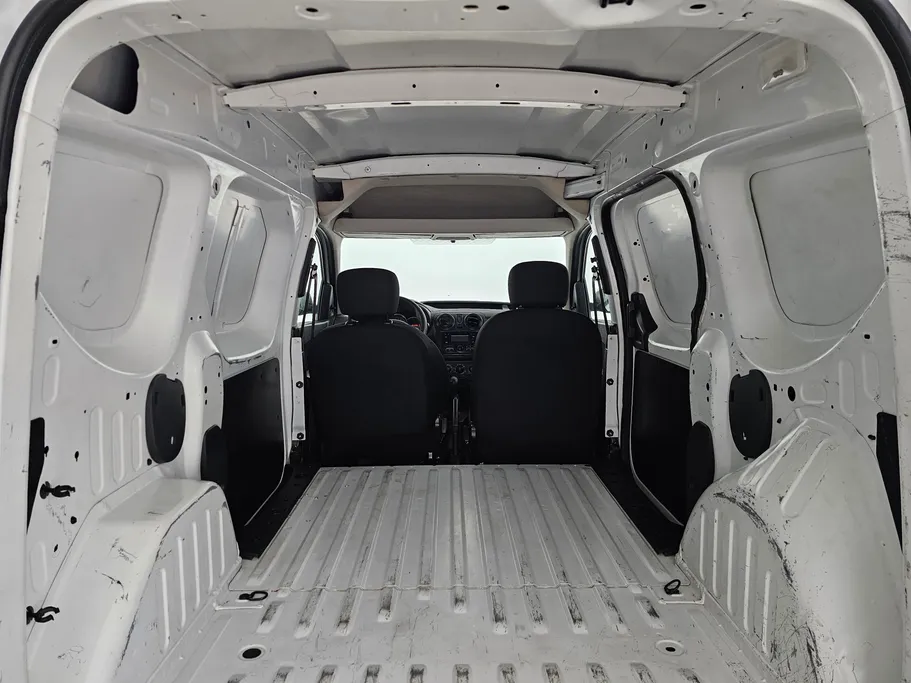 2021 Renault Docker Van بضاعة 