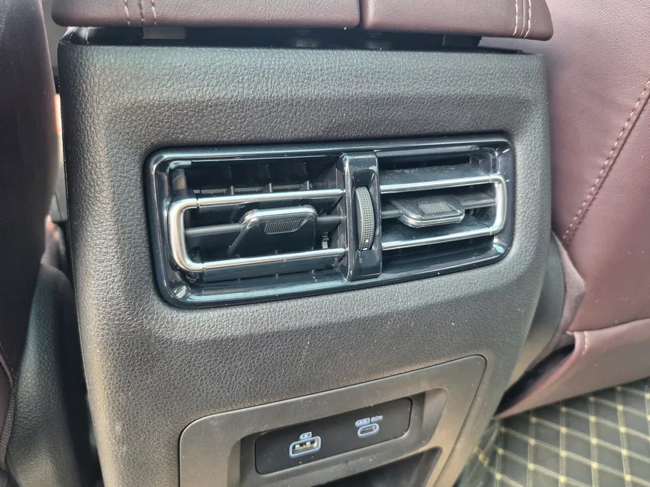 2024 جيتور X90 Plus لاكجري 