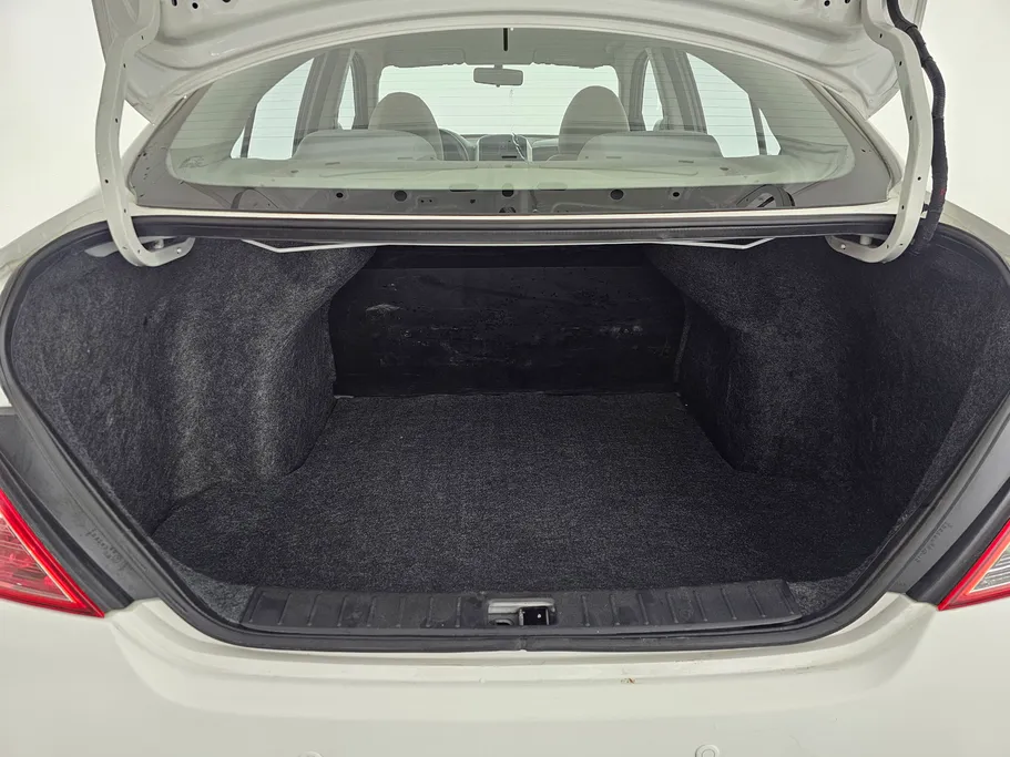 2020 Nissan Sunny SV 