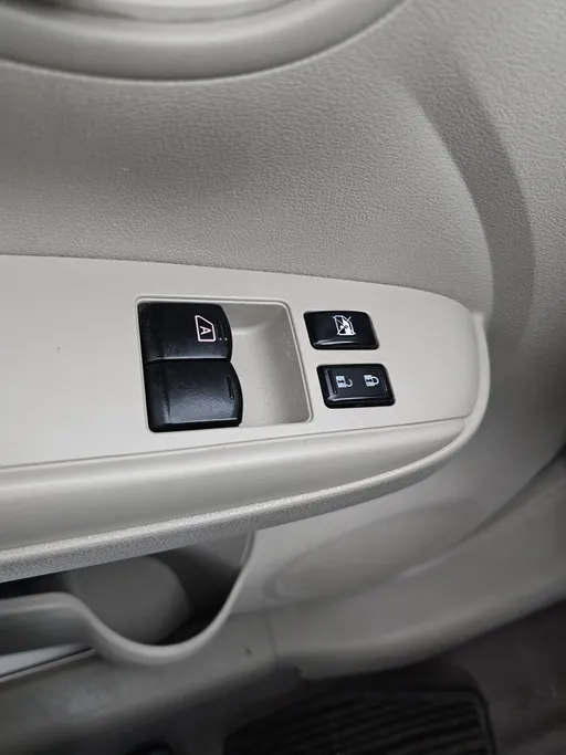 2020 Nissan Sunny SV 