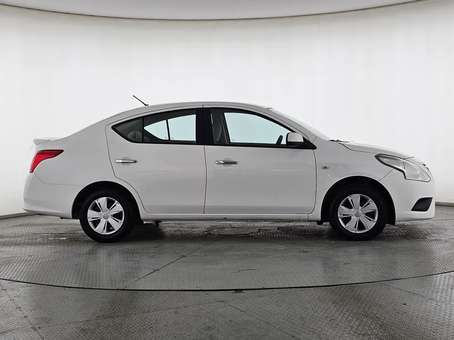 2020 Nissan Sunny SV 