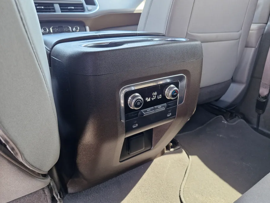 جي إم سي  يوكن SLE 2022 