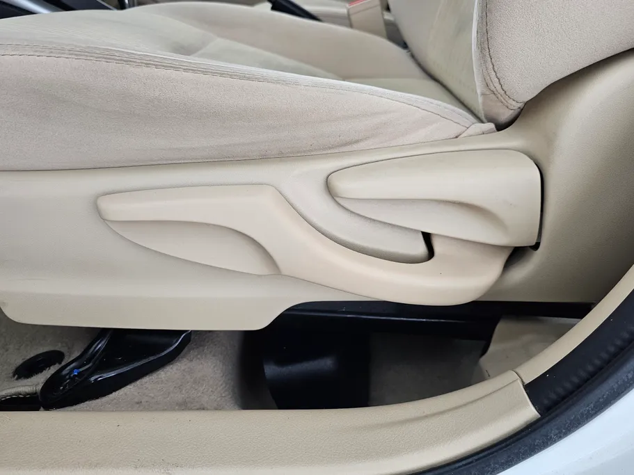 2019 Toyota Yaris  Y 