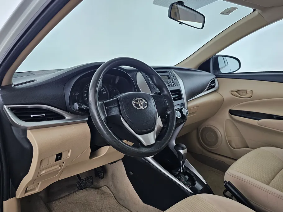 2019 Toyota Yaris  Y 