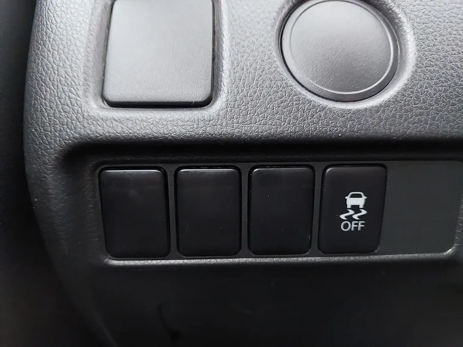 ميتسوبيشي L200 DC 4x2 Diesel 2023 