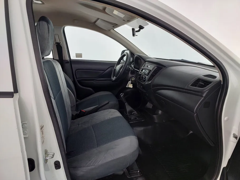 ميتسوبيشي L200 DC 4x2 Diesel 2023 