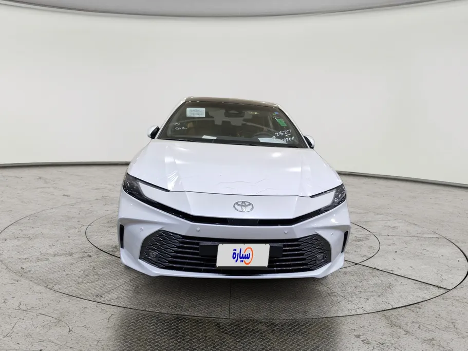 تويوتا كامري LUMIERE HEV 2026 