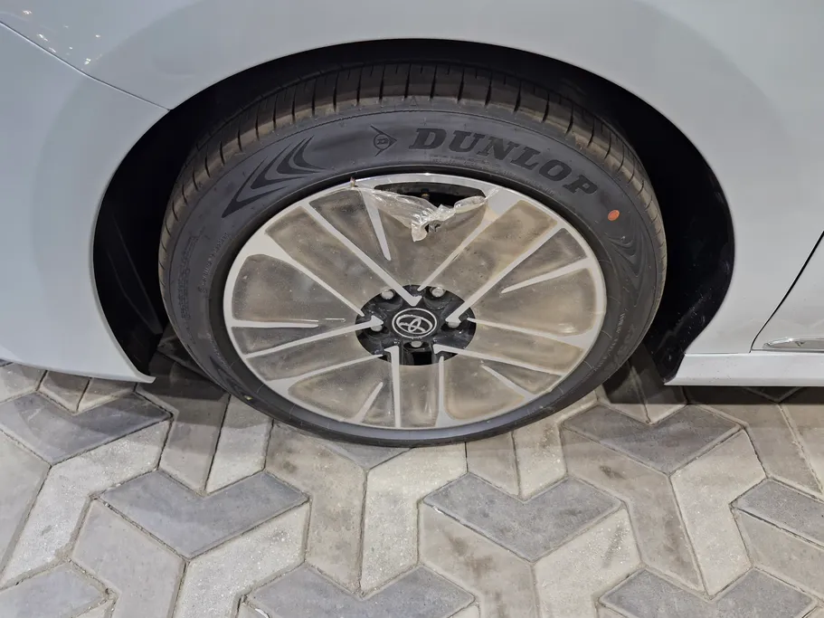 2026 Toyota Camry  LUMIERE HEV 