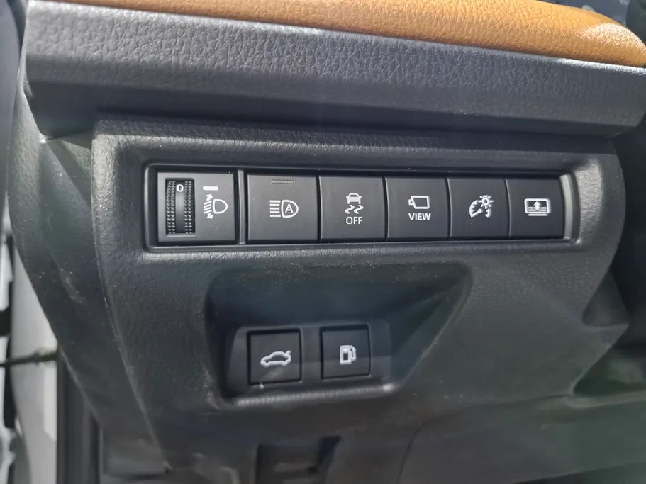 2026 Toyota Camry  LUMIERE HEV 