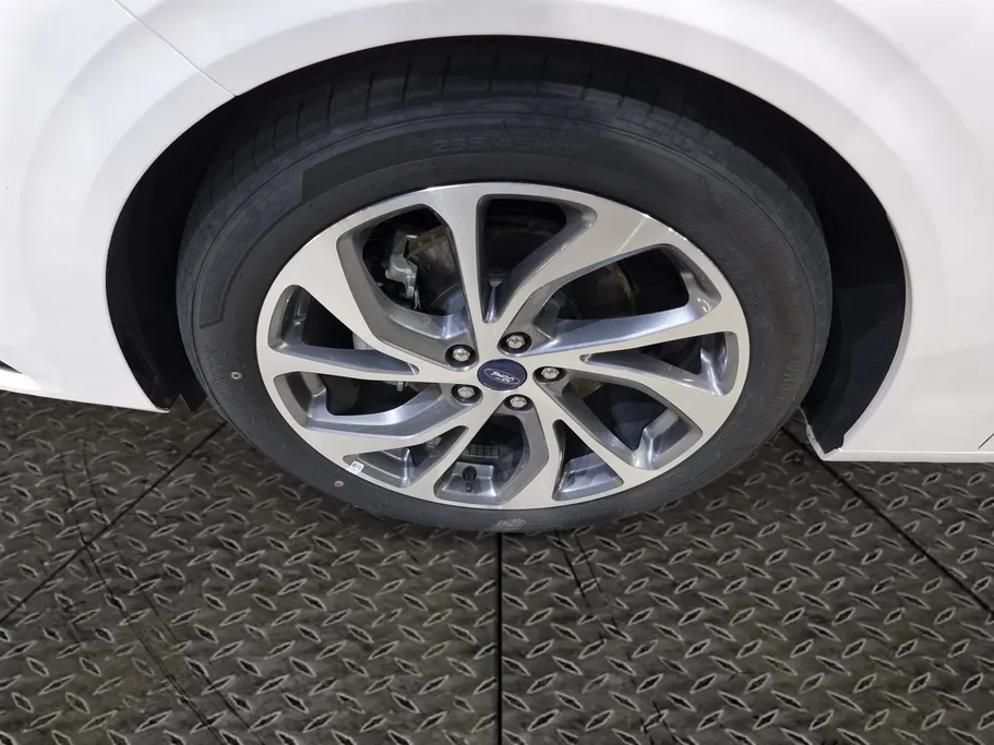 2025 Ford Taurus Titanium 