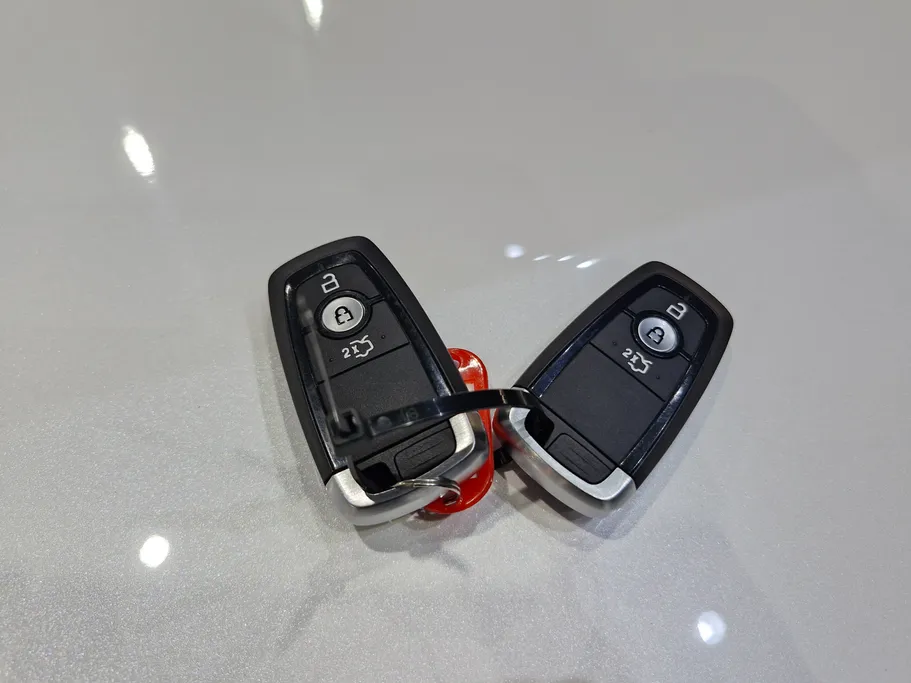 2025 Ford Taurus Titanium 