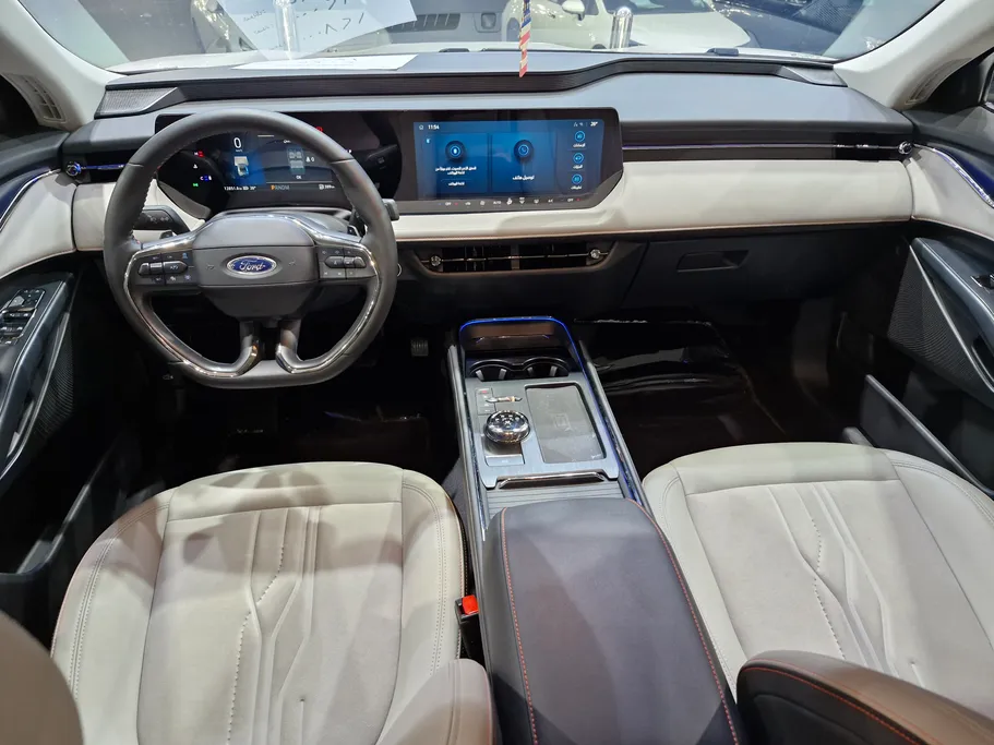 2025 Ford Taurus Titanium 